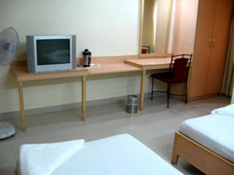Hotel Padmini Residency Hyderabad Exterior photo